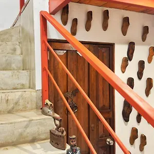 cozy-bohemian-studio-apartment-close-central-plaza.guatemalaantiguahotels.com/